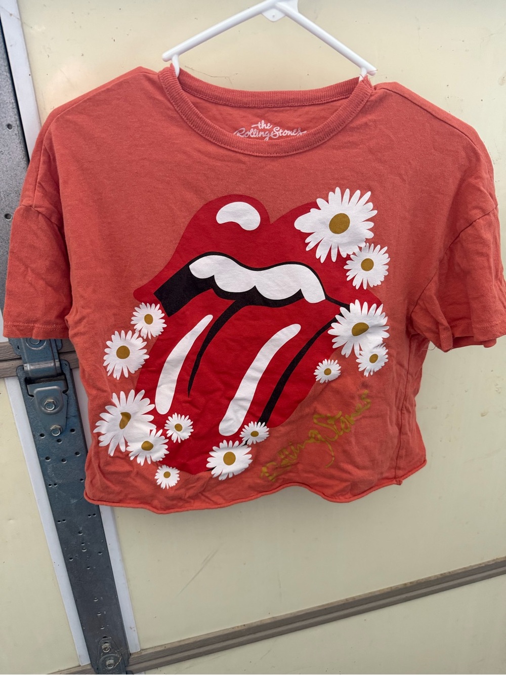 The Rolling Stones crop top
size xs